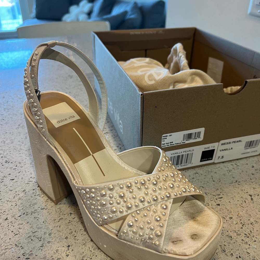 WESSI Pearl Dolce Vita Platform Heels